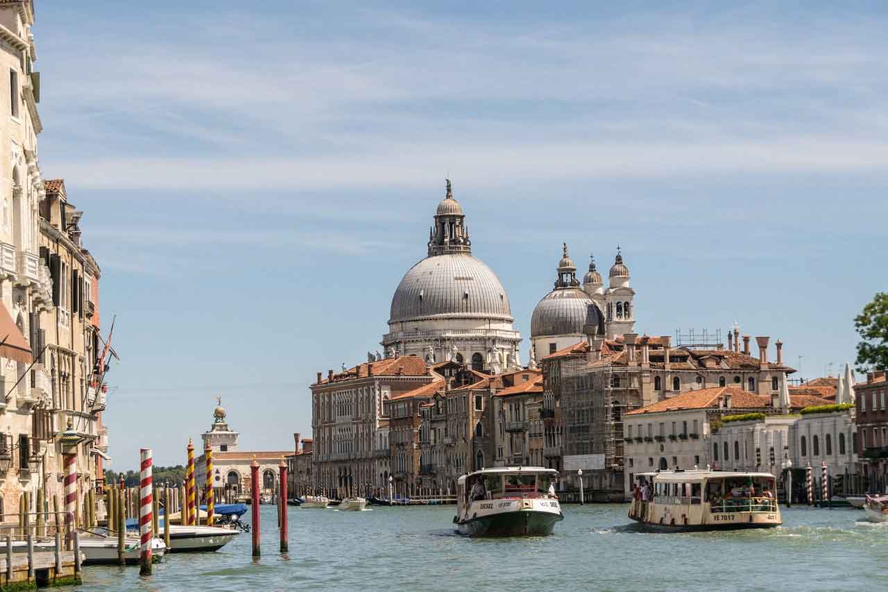 Vaporetto Wasserbus In Venedig Preise Und Infos vaporetto-wasserbus-in-venedig-preise-und-infos