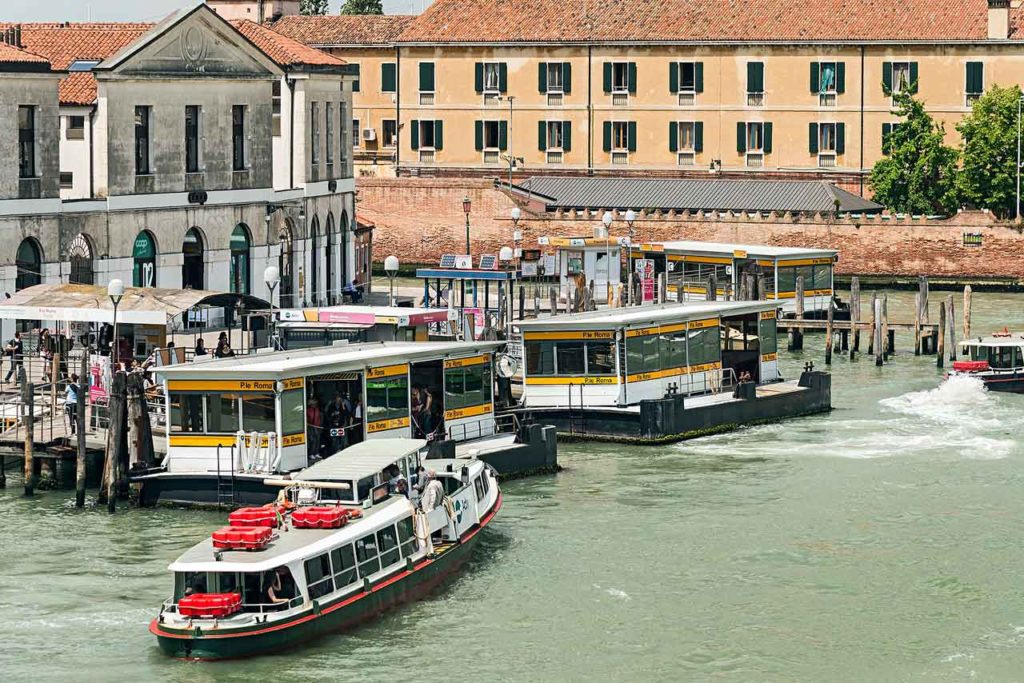Vaporetti - Venedig und seine Wasserbusse