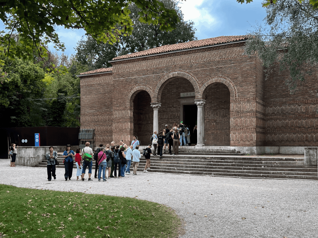 Praktische Tipps für den Besuch der Biennale